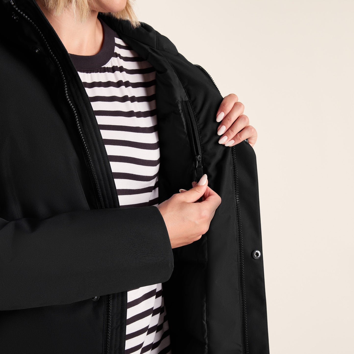 Uma Womens Waterproof Down Insulated Parka - Black