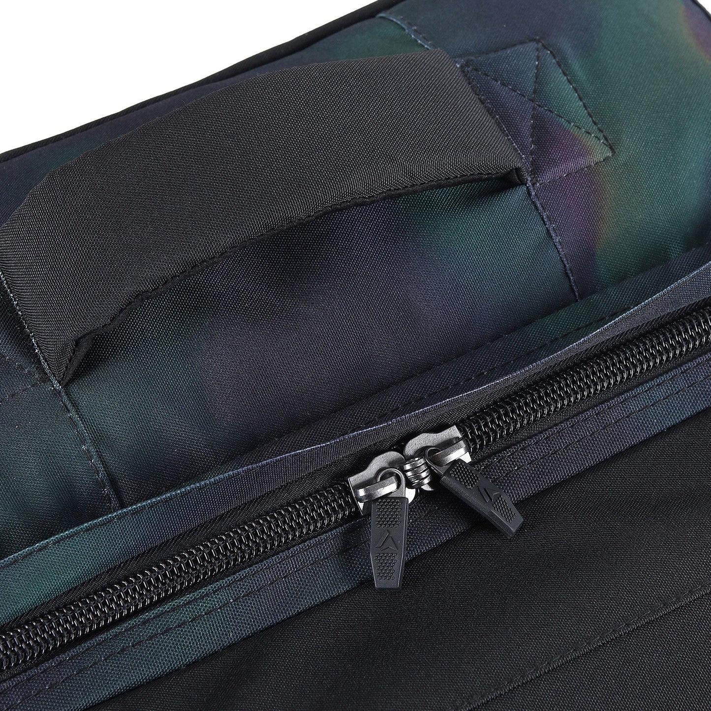 Surfanic Maxim 3.0 100L Roller Bag - Thermo Camo