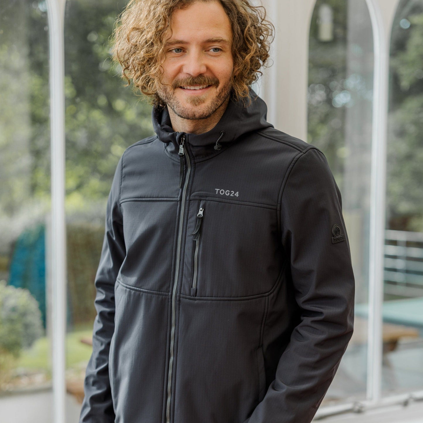 Truro Mens Hooded Softshell Jacket - Black