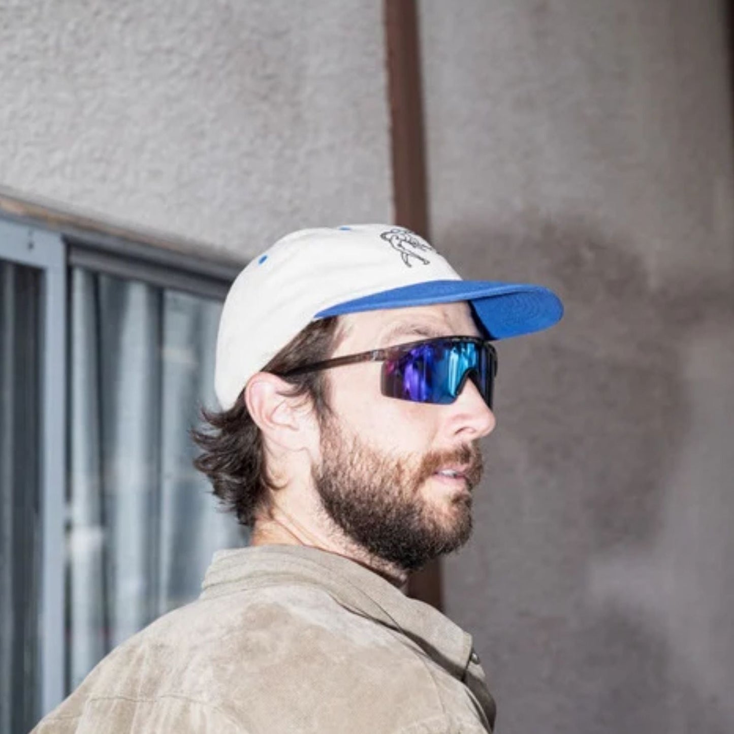 CHPO Lelle Oversized Sport Sunglasses - Grey/Rainbow Mirror