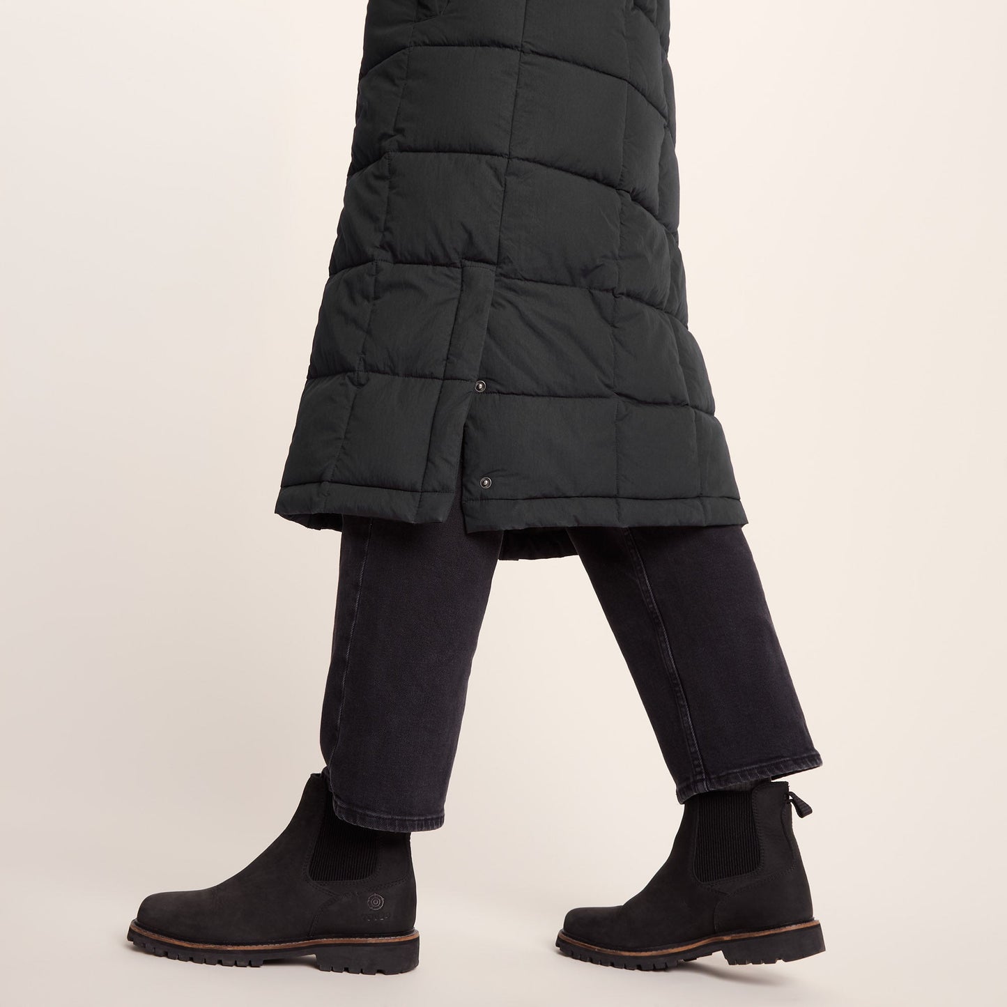 Saga Womens Long Shower Resistant Insulated Jacket - Black