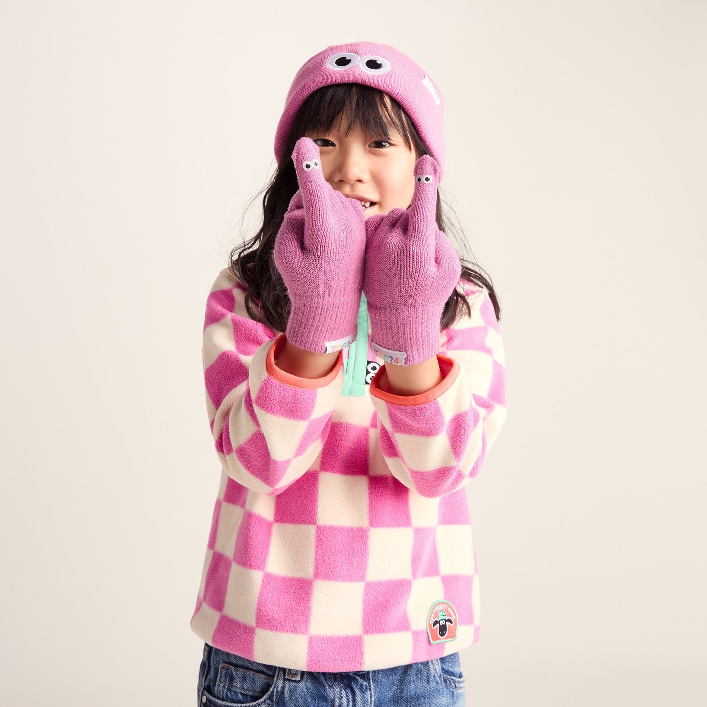 Soay Kids Shaun the Sheep Knit Gloves - Piglet Pink