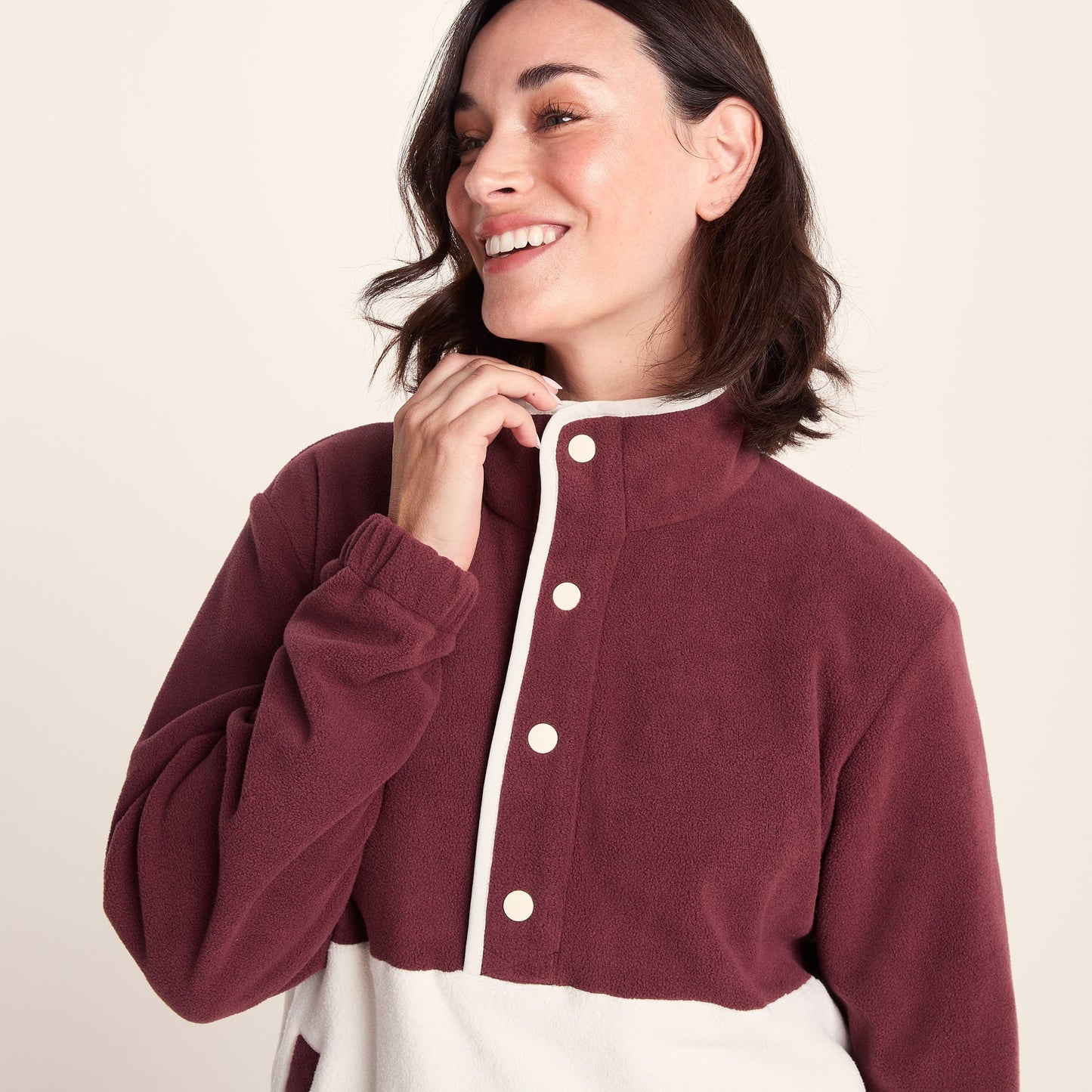 Symes Womens Relaxed Fit 1/2 Neck Microfleece Pullover - Vanilla/Burgundy