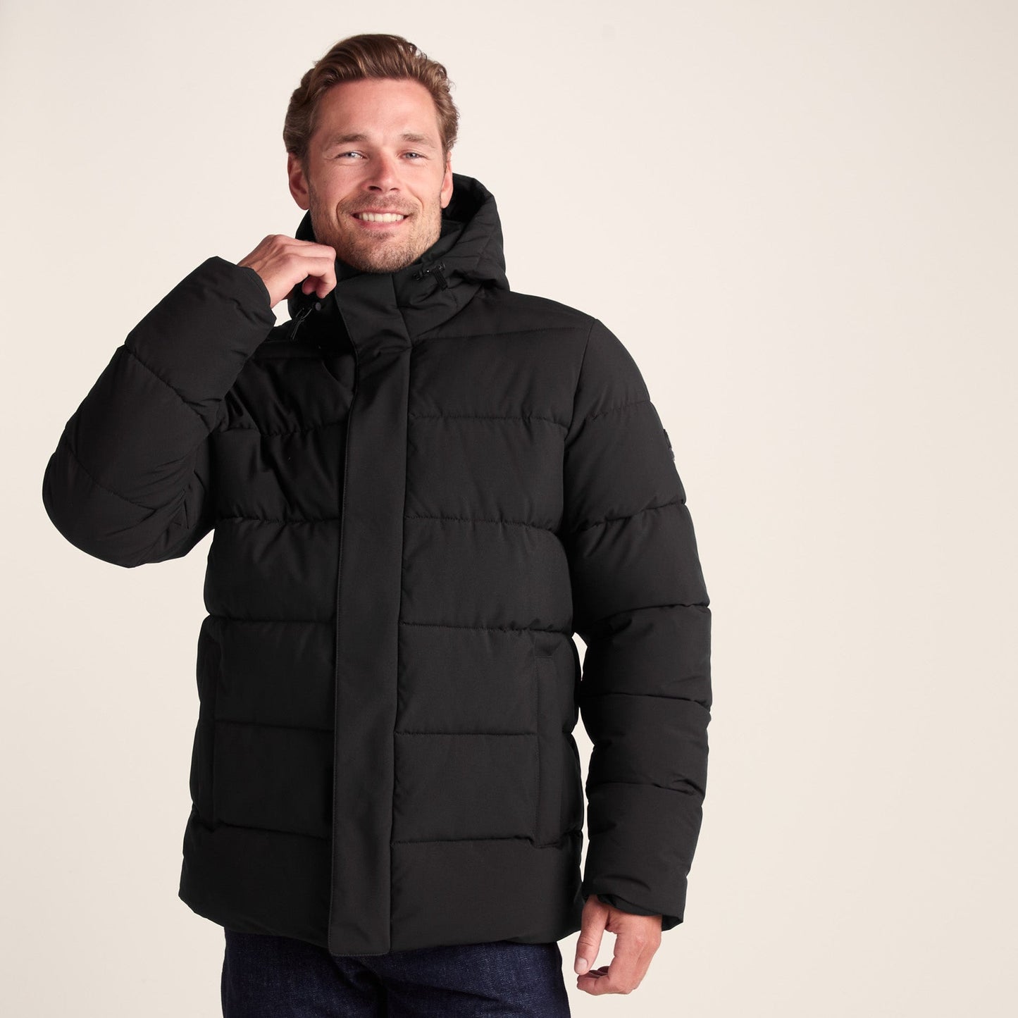 Tunnard Mens Short Shower Resistant Insulated Jacket - Black