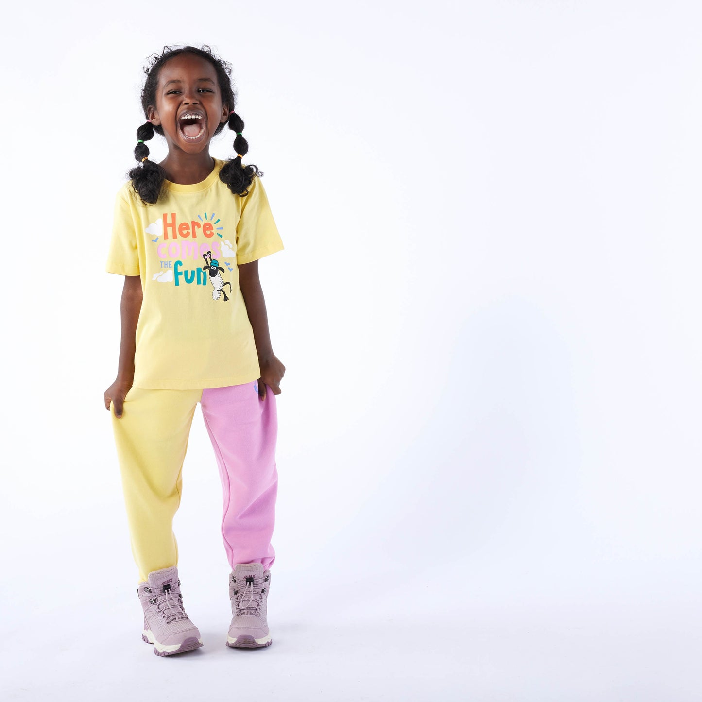 Valais Kids Shaun the Sheep Sweat Pant - Piglet Pink