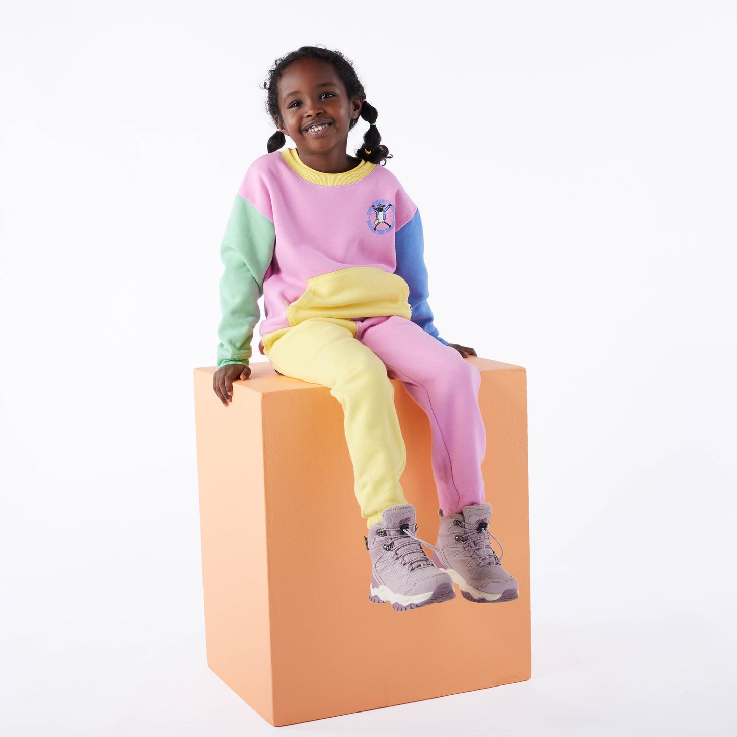 Valais Kids Shaun the Sheep Sweat Pant - Piglet Pink