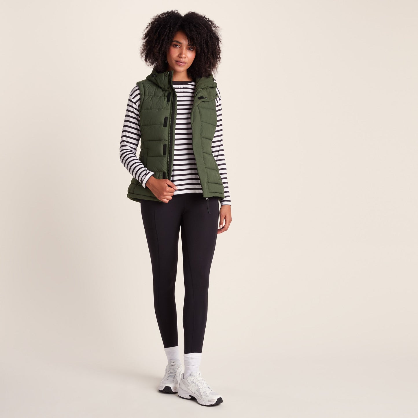 Wyness Womens Shower Resistant Insulated Jacket - Dark Green