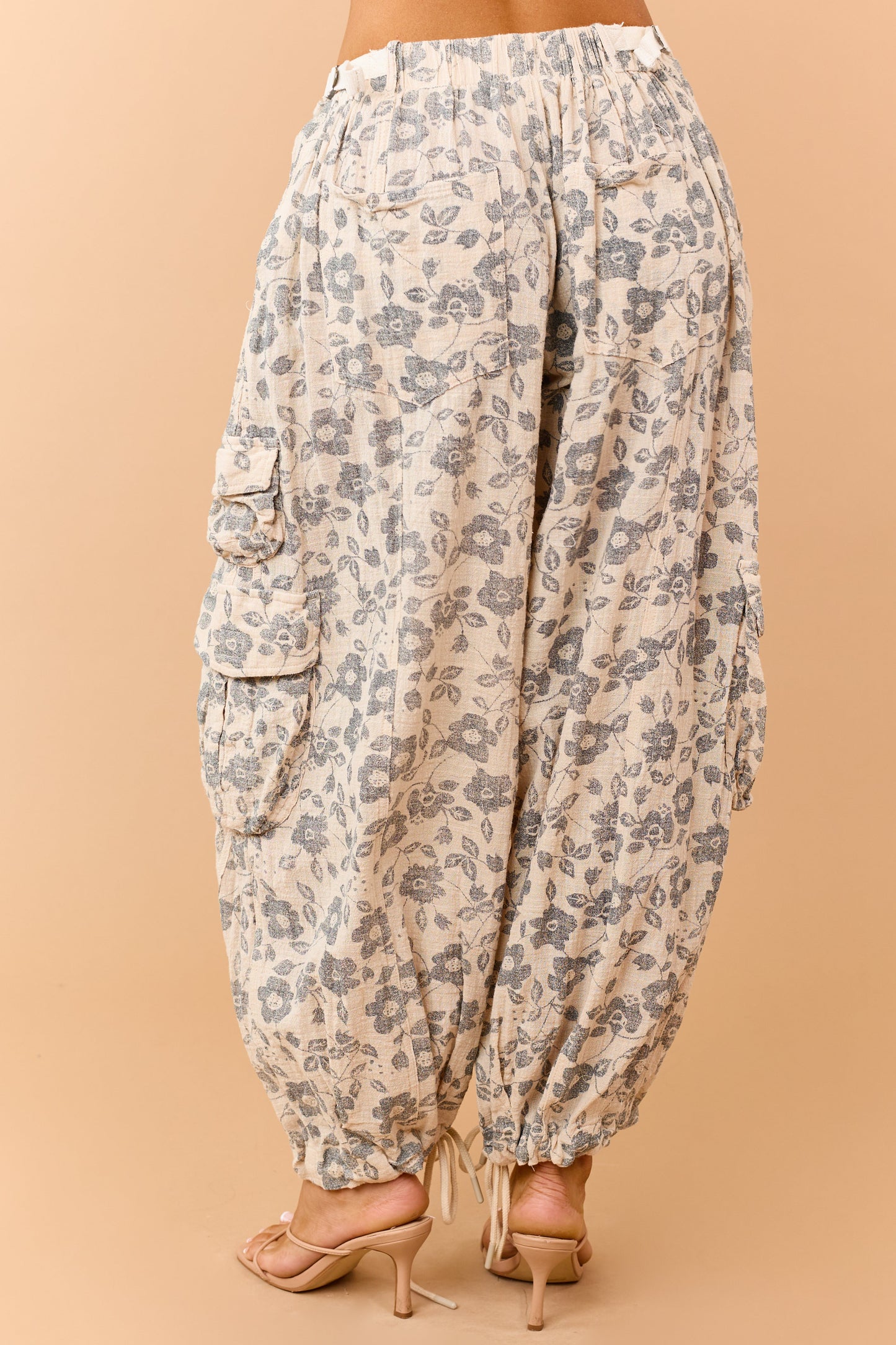 Beige Floral Print Drawstring Cuffs Cargo Pants