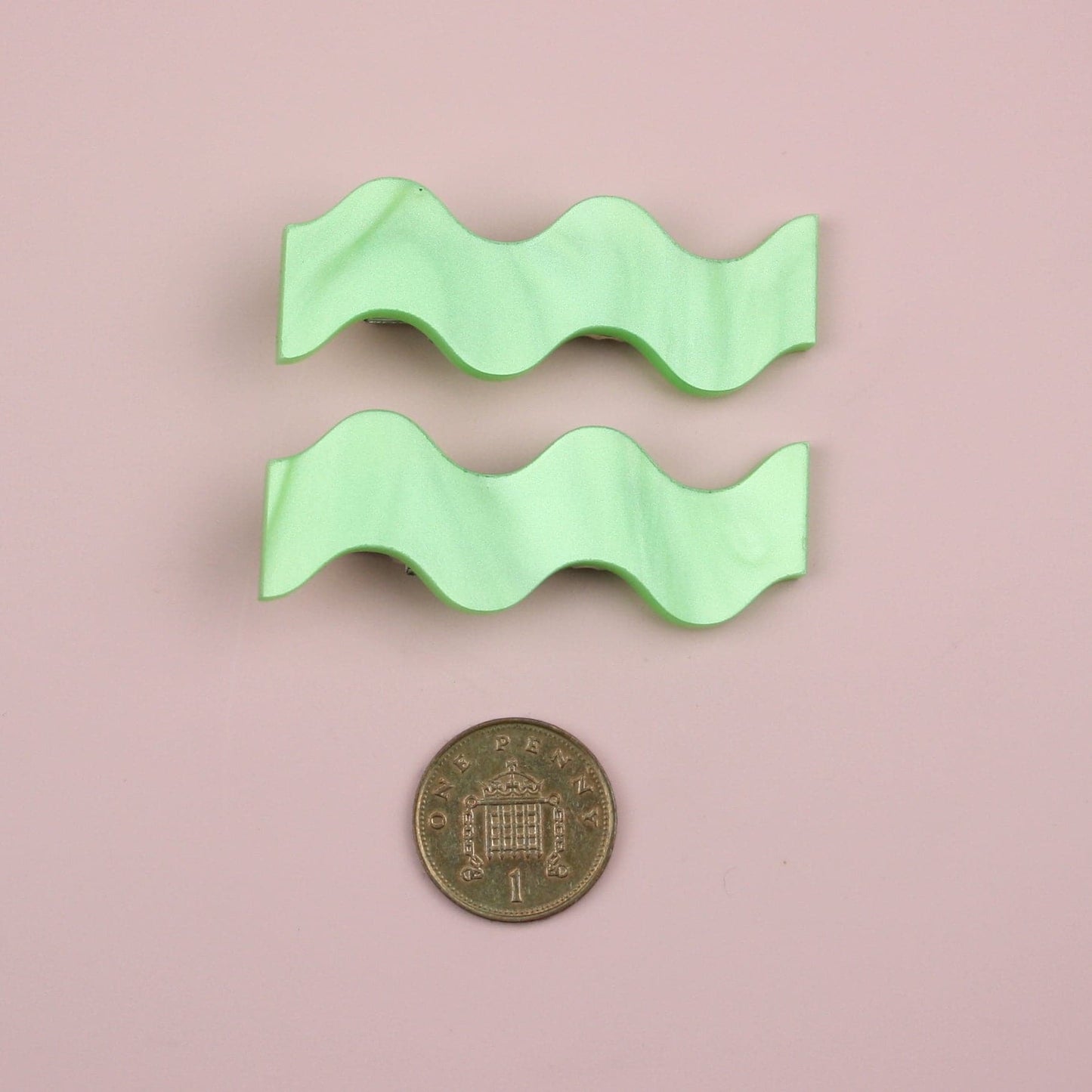 Wavy Green Marble Hair Clips