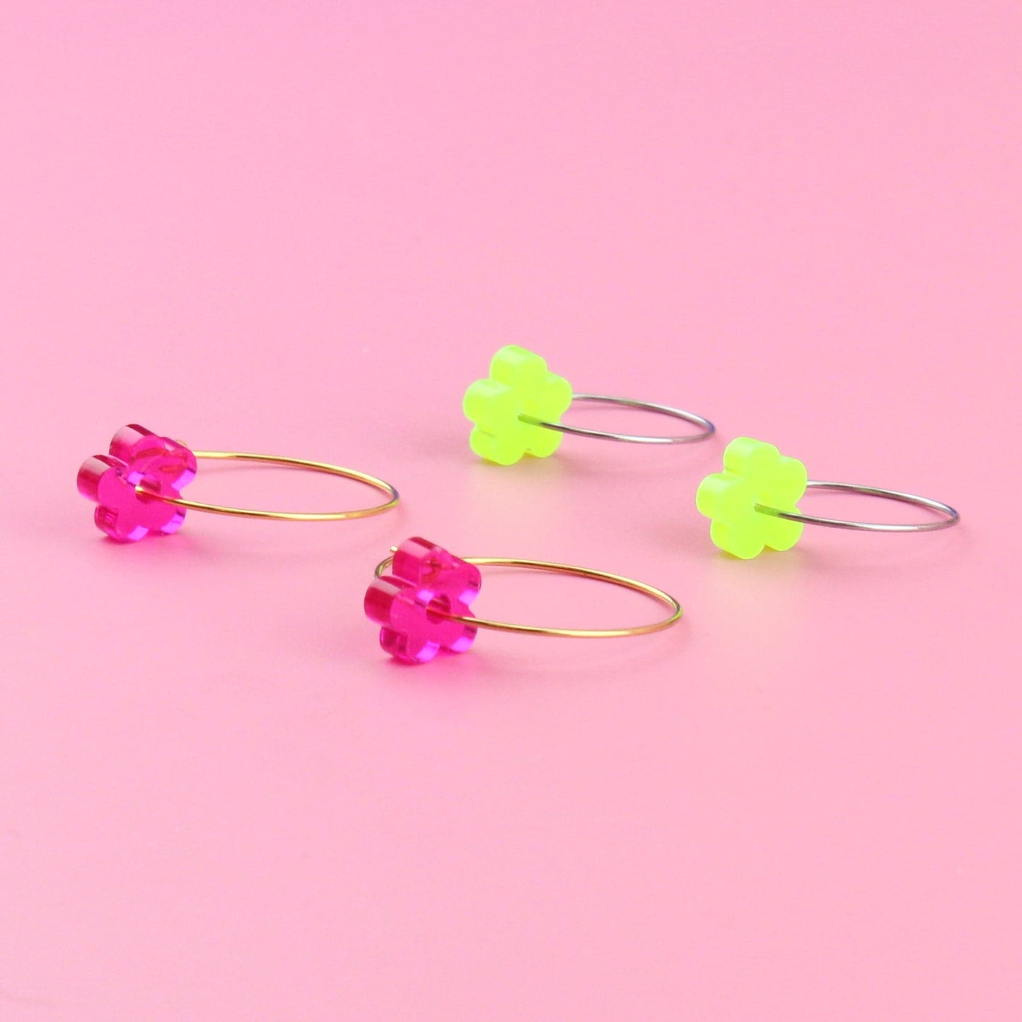 Twister Flower Power Hoop Earring Set