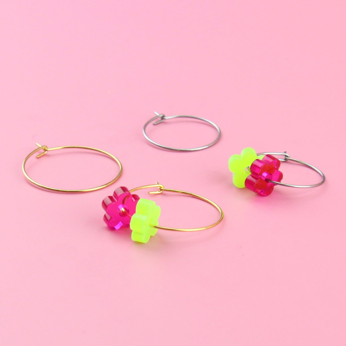 Twister Flower Power Hoop Earring Set