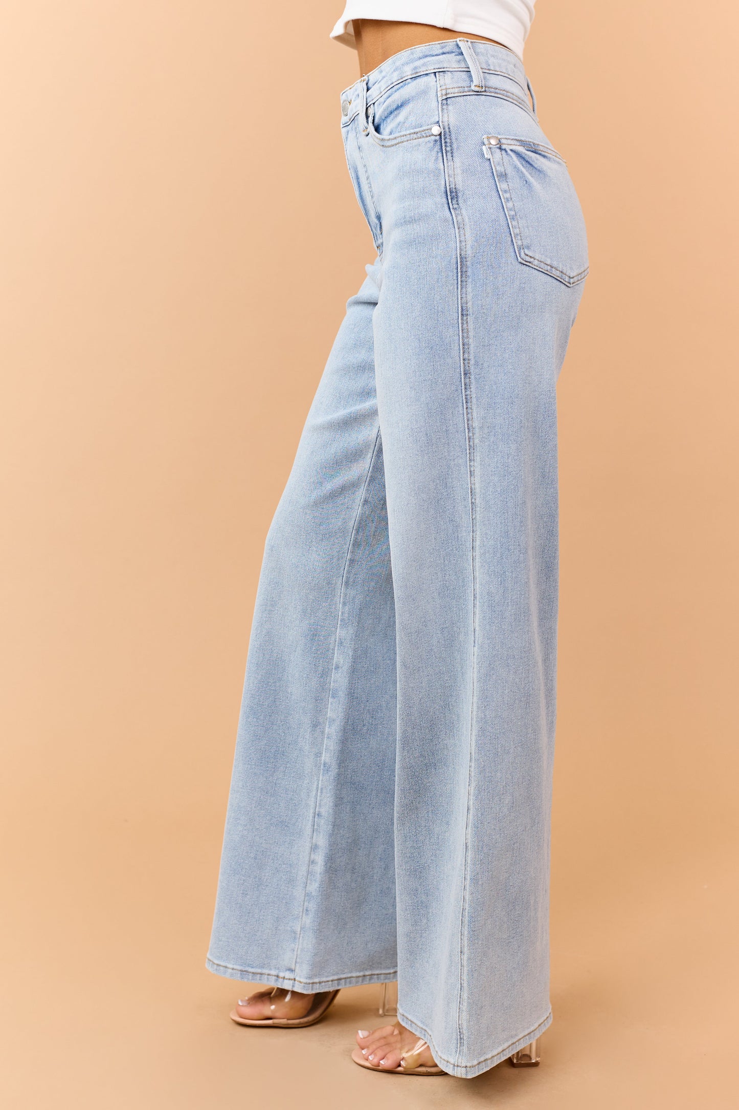 Judy Blue Light Wash Wide Leg Tummy Control Jeans