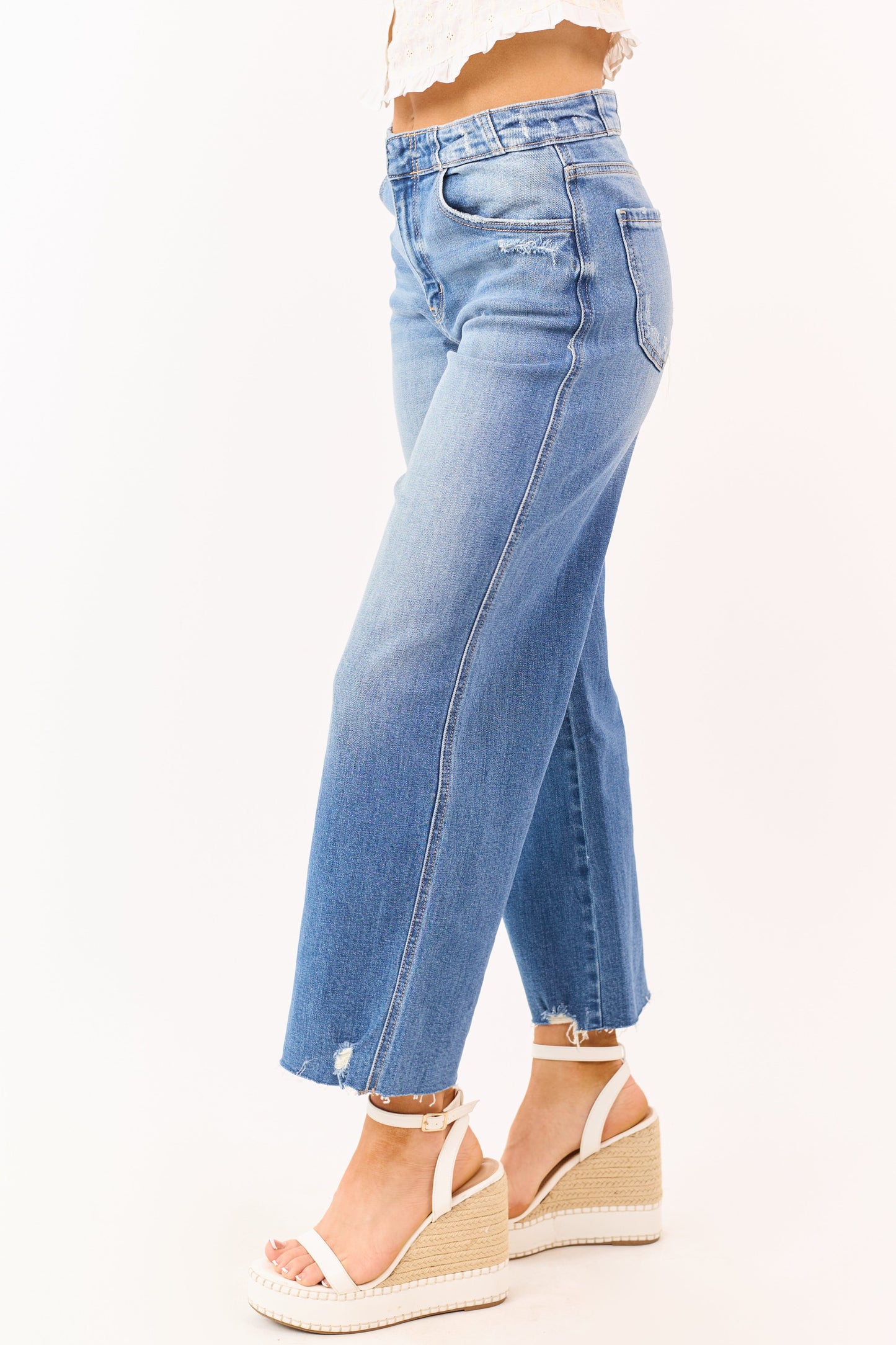 KanCan Medium Wash Cropped Wide Leg Stretchy Jeans