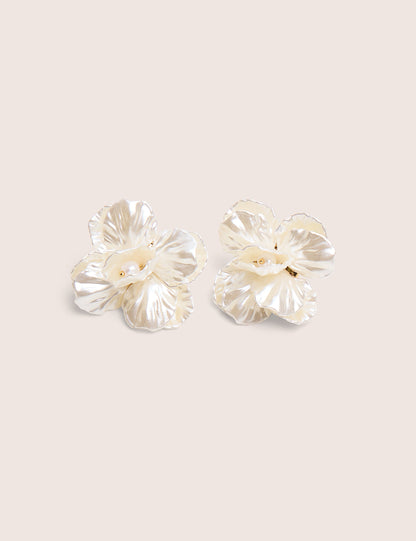 Flower Stud Earring Pearl White