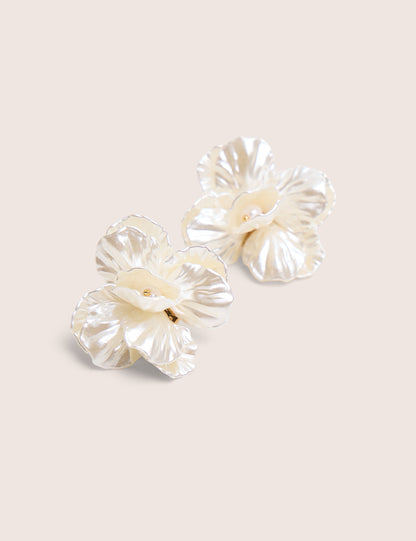 Flower Stud Earring Pearl White