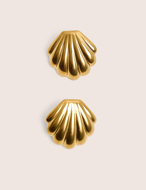 Shell Detail Earrings Gold
