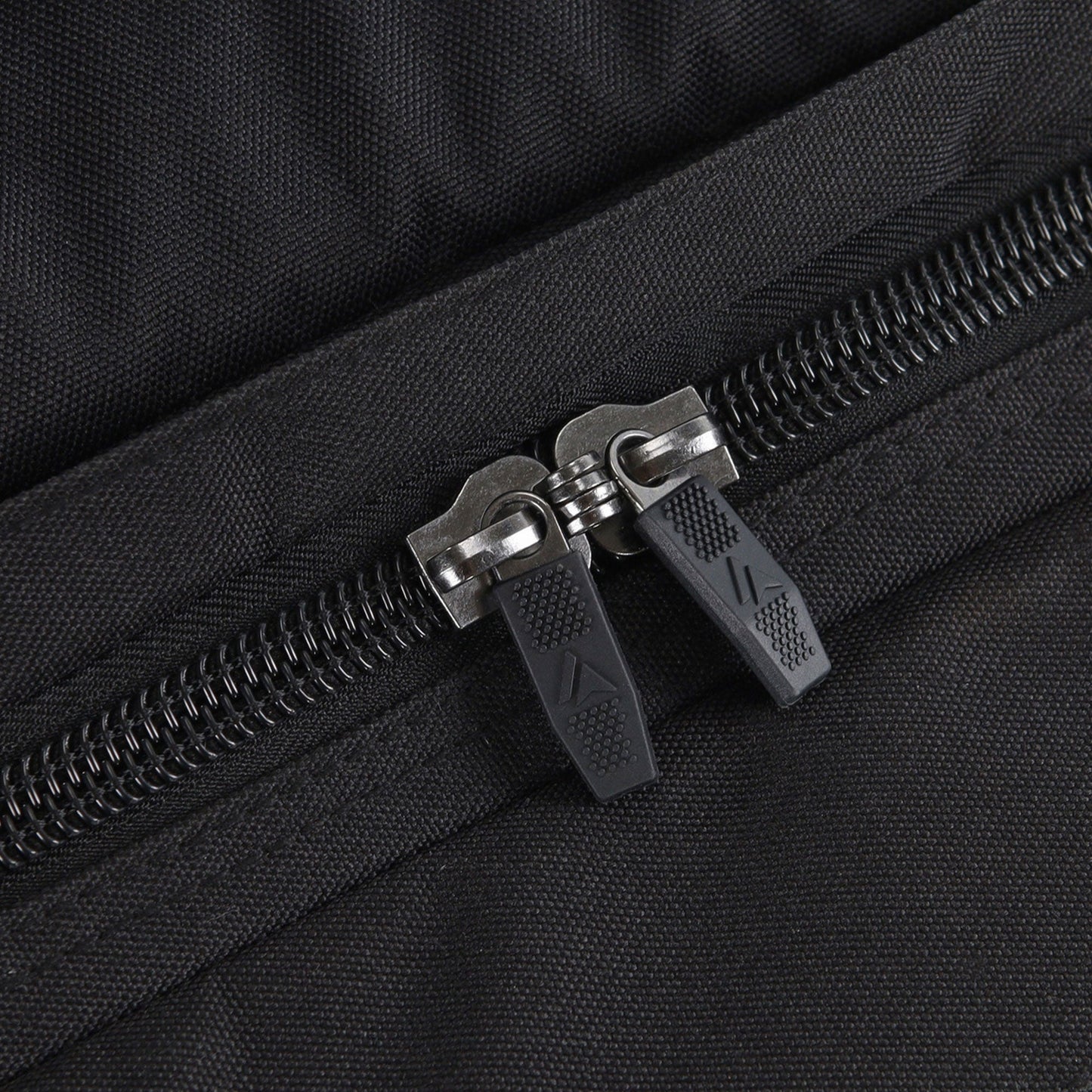 Surfanic Maxim 3.0 70L Roller Bag - Black Marl