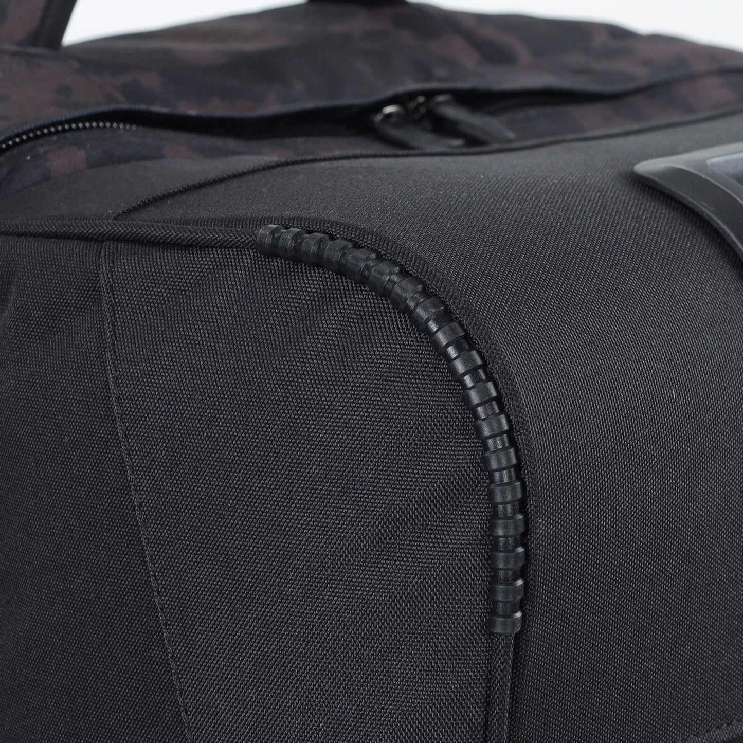 Surfanic Maxim 3.0 100L Roller Bag - Black