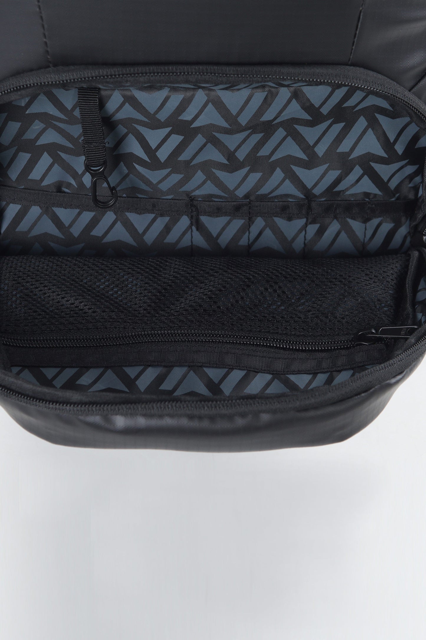 Surfanic Journey 25l Backpack - Grey